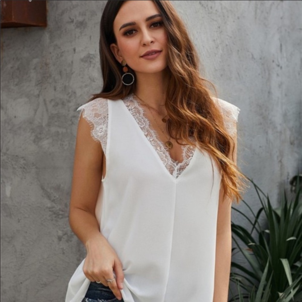 Scalloped Lace White Top